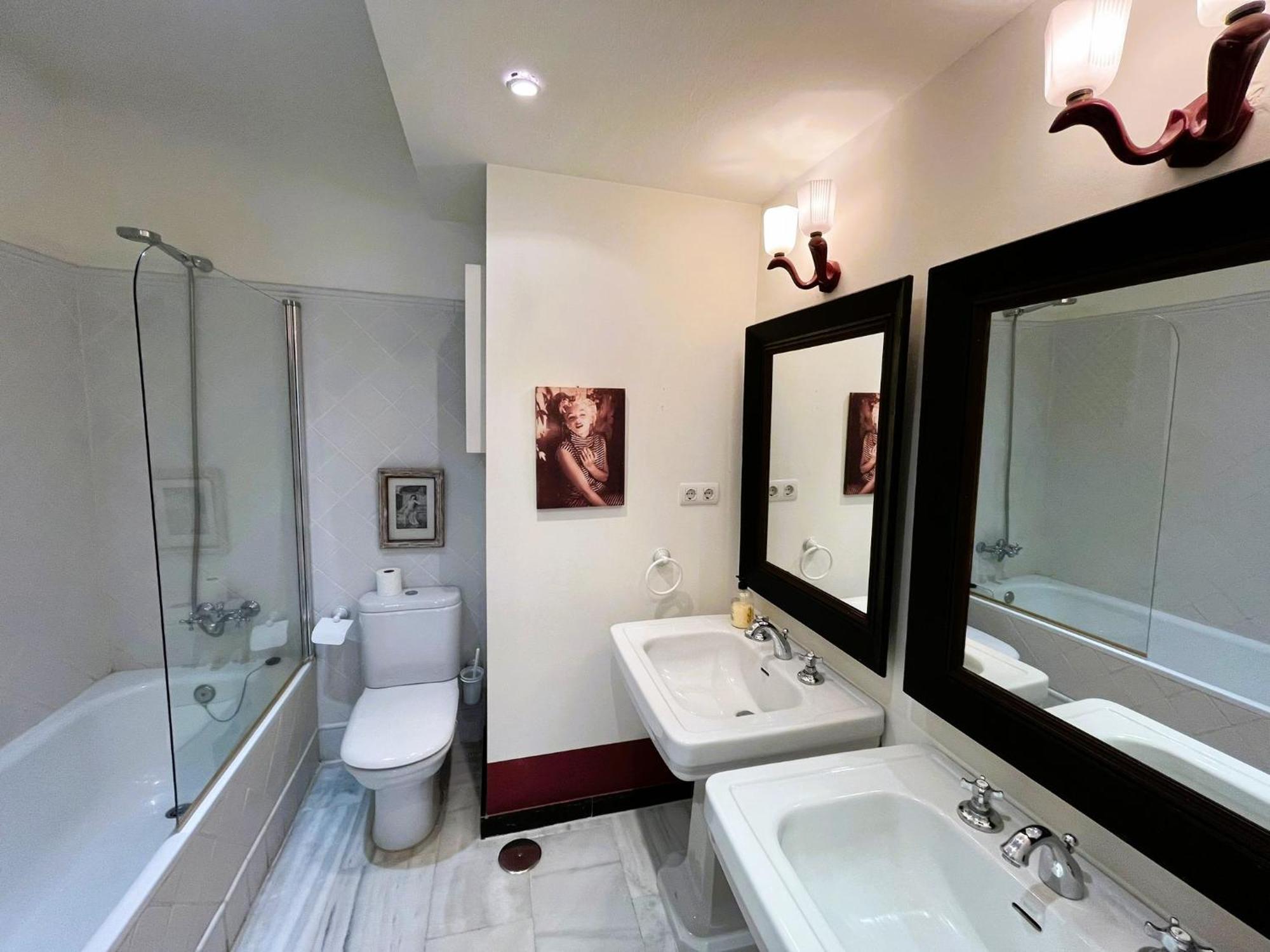Apartemen Center Ricardo Soriano 6 Persons - At 250 M